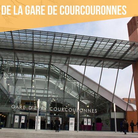 Le Cosy Yellow Appartement Lumineux A 5 Min De La Gare D'Evry Avec Parking Gratuit Courcouronnes Екстериор снимка