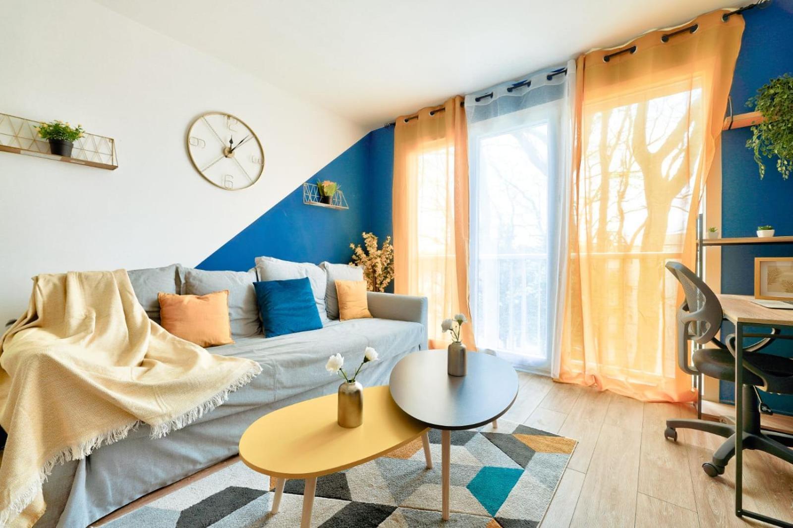 Le Cosy Yellow Appartement Lumineux A 5 Min De La Gare D'Evry Avec Parking Gratuit Courcouronnes Екстериор снимка